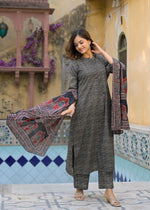 Smart cotton pocket suit set in red