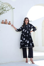 Beautiful color cotton kurta pant in black