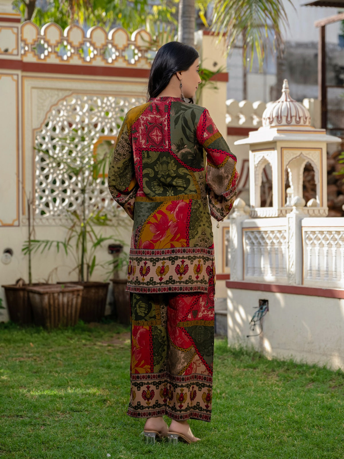 Heavy rayon digital printed co ord with shell detailing