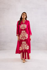 Super pretty love birds slub cotton with four pocket kurta pant in pink