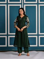 Cotton embroidered kurta pant in green