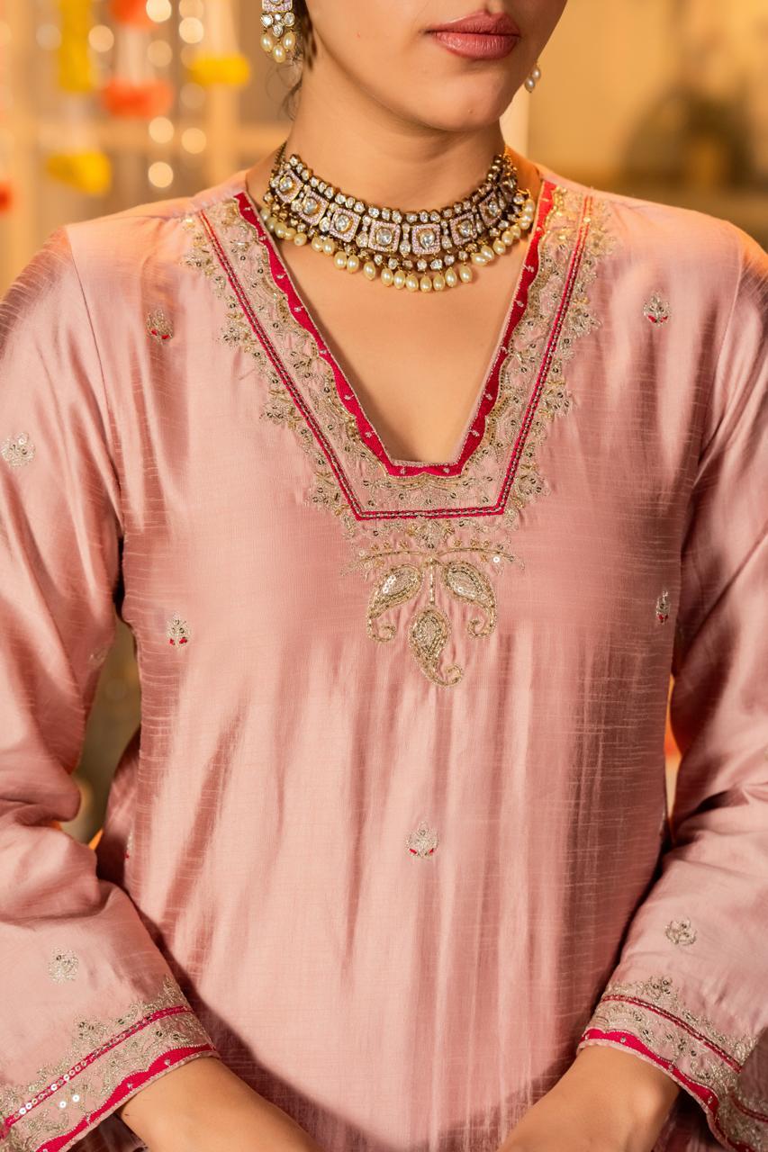 Wow dola silk zari detailing suit set in pink