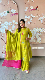 Gorgeous Mul Chanderi with gotta detailing suit set in green