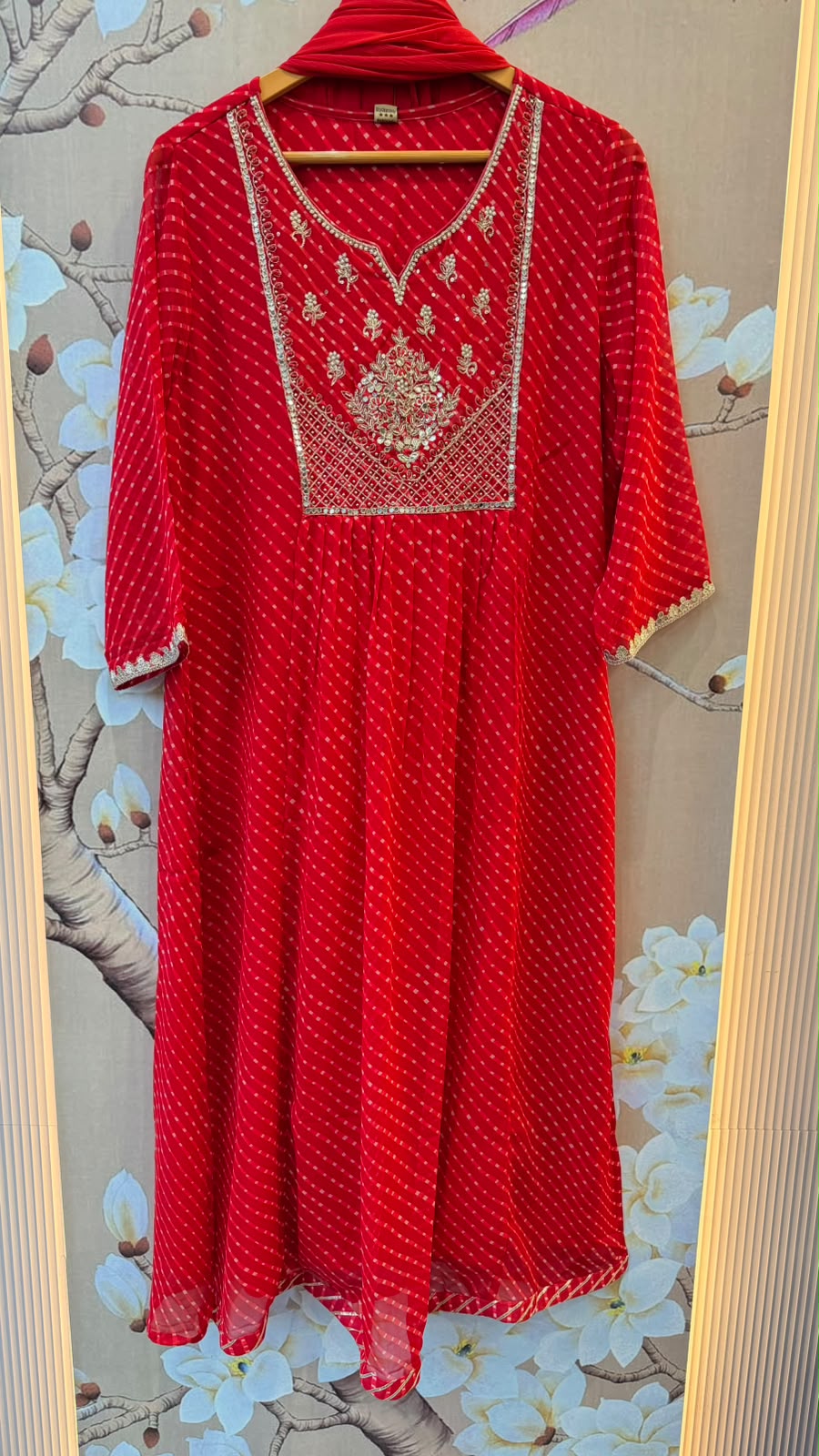 Pretty georgette handwork suit set in Redbandhani
