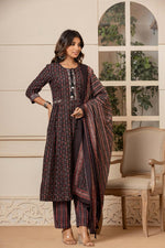 Pure cotton suit with beautiful detailing
