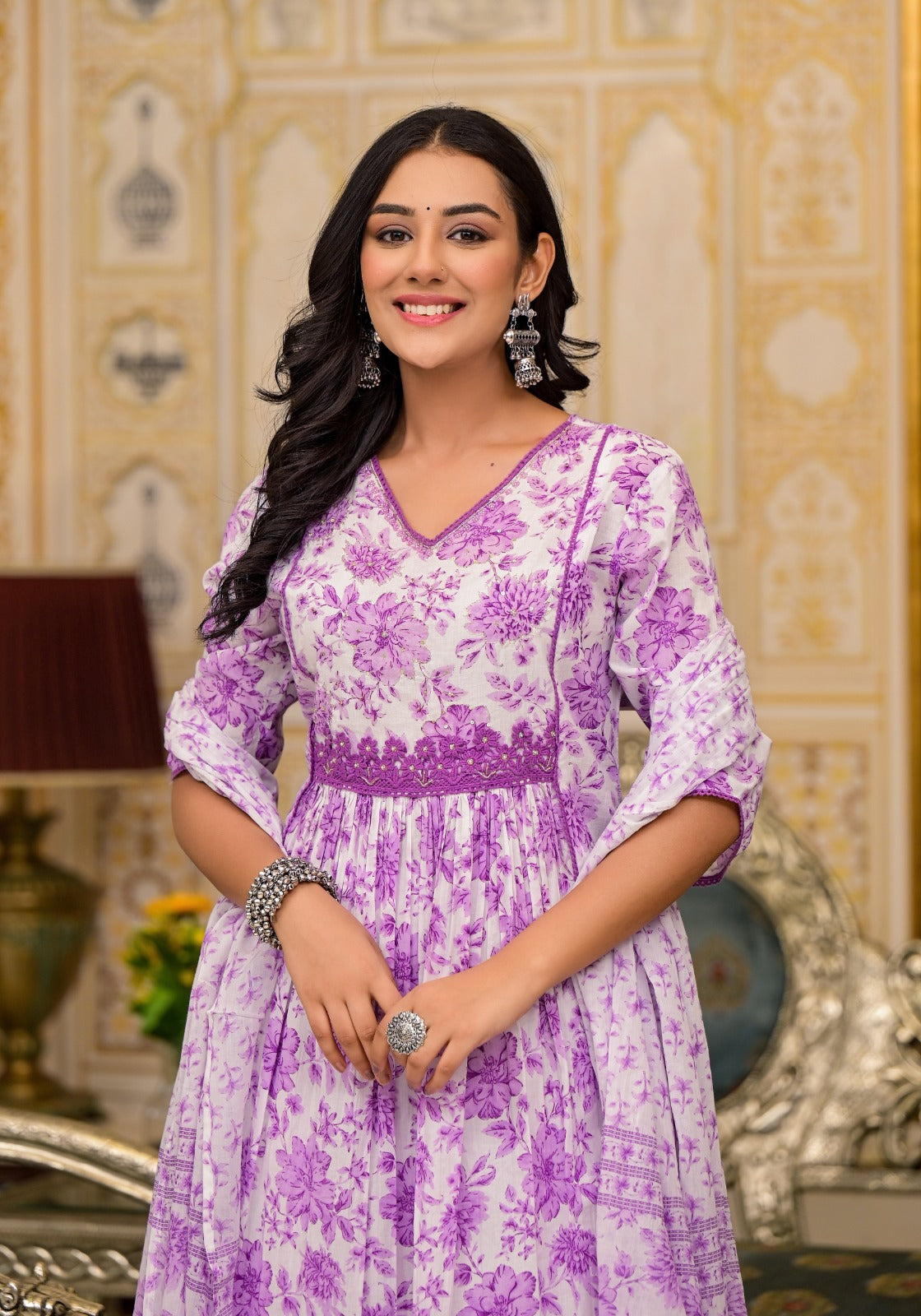 Wow !! Definitely a true stunner in pure cotton