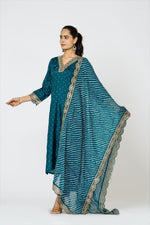 Russian silk suit set! A pretty festive wear