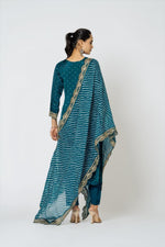 Russian silk suit set! A pretty festive wear