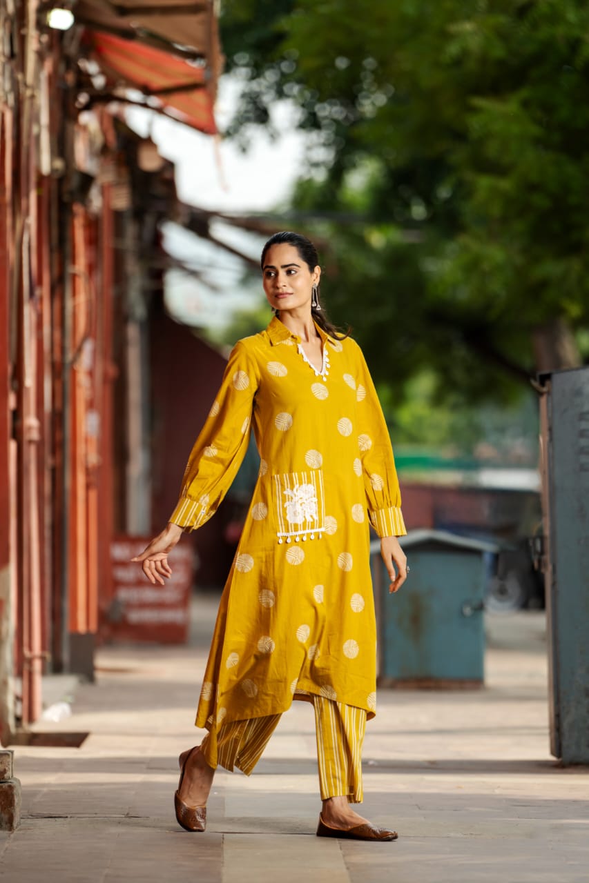 Pure cotton embellished pocket kurta pant