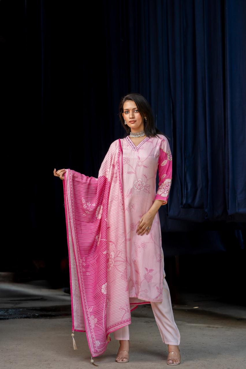 Super soft muslin silk with lining and gotta detailing suit set