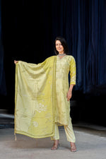 Super soft muslin silk with lining and gotta detailing suit set