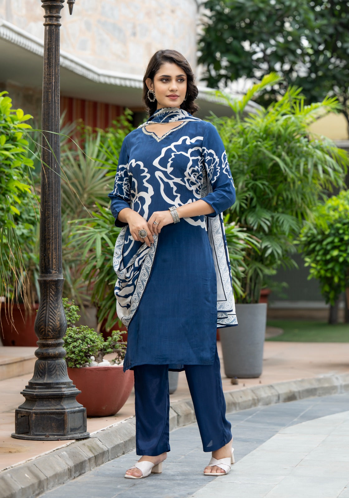 Pure crepe digital printed suit set