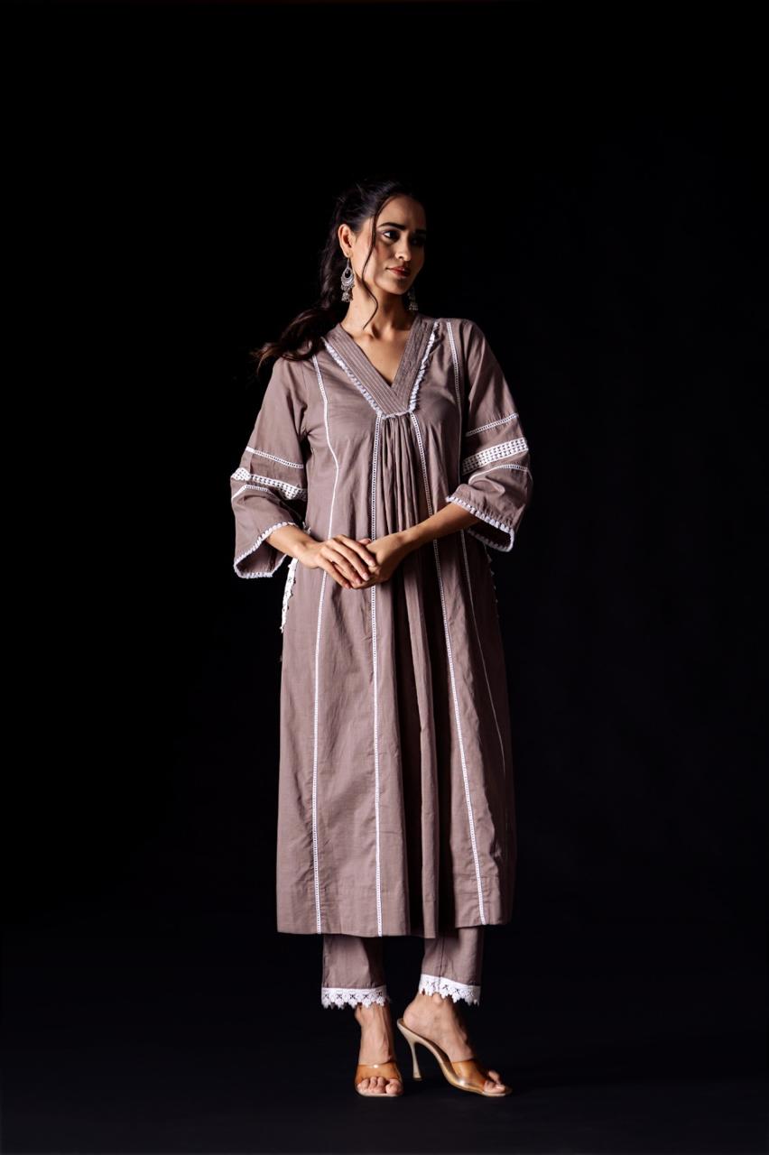 Pure cotton with lace detailing and designer pockets