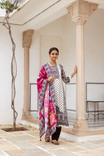 Pure muslin silk digital printed suit set