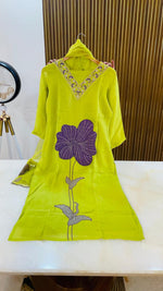 Pure orgenza applique work suit set