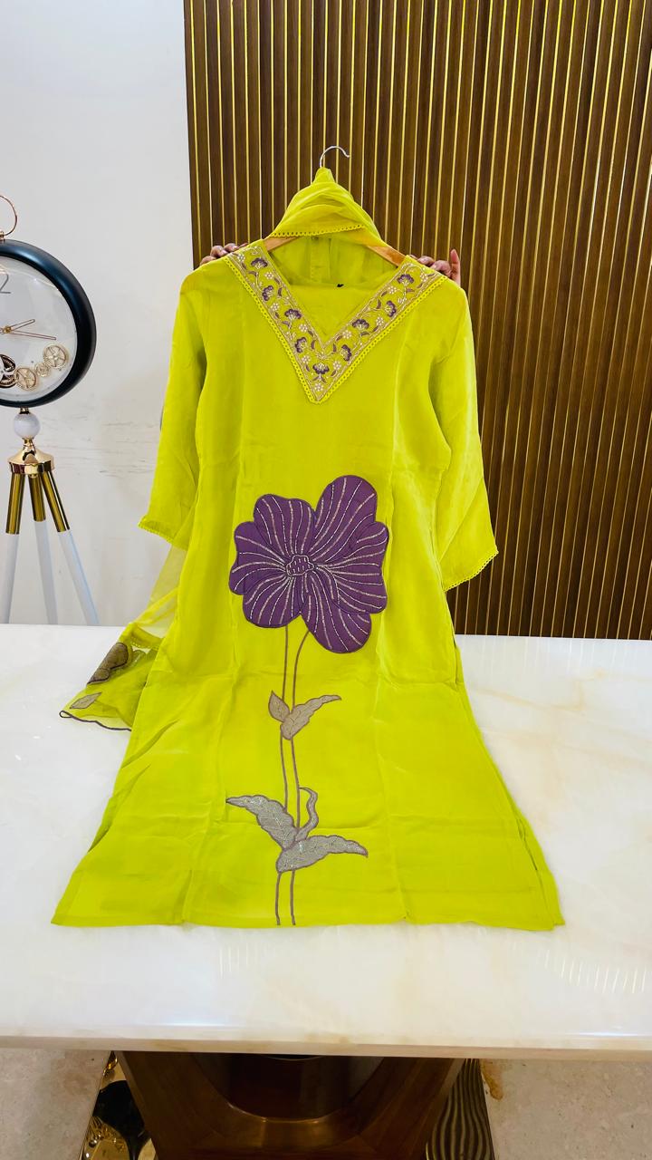 Pure orgenza applique work suit set