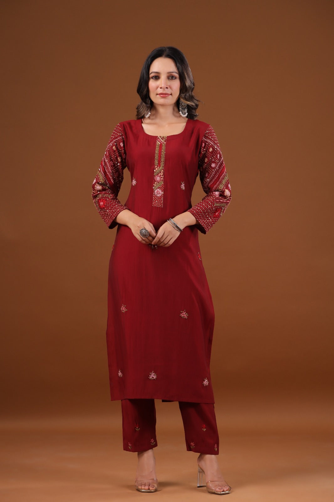 Super pretty muslin embroidered suit set paired with organza