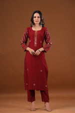 Super pretty muslin embroidered suit set paired with organza