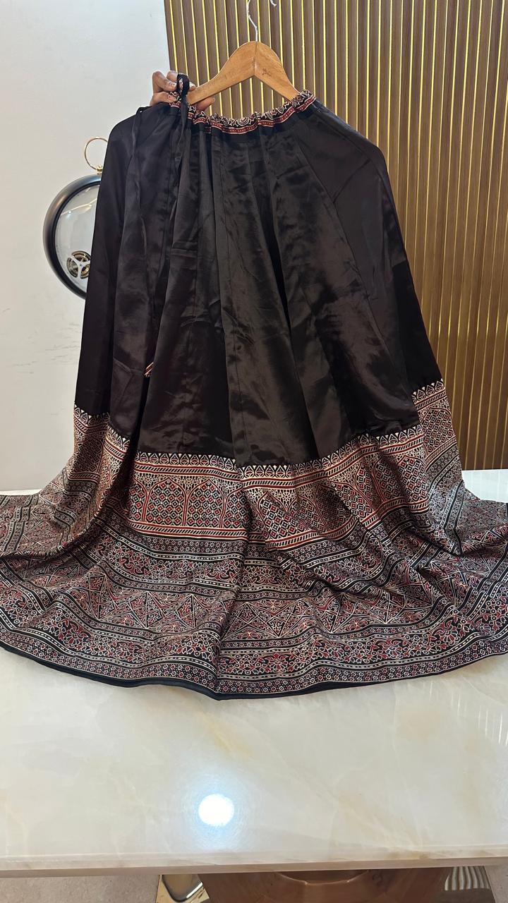 Gaji silk elasticated skirt