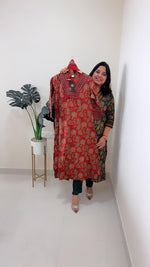 Pretty pure cotton suit set in stylish neck