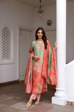 Pretty shimmer tissue lining suit set