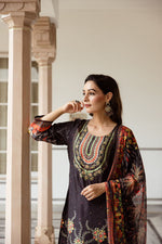 Pretty pure muslin silk paired with pure shiffon dupatta