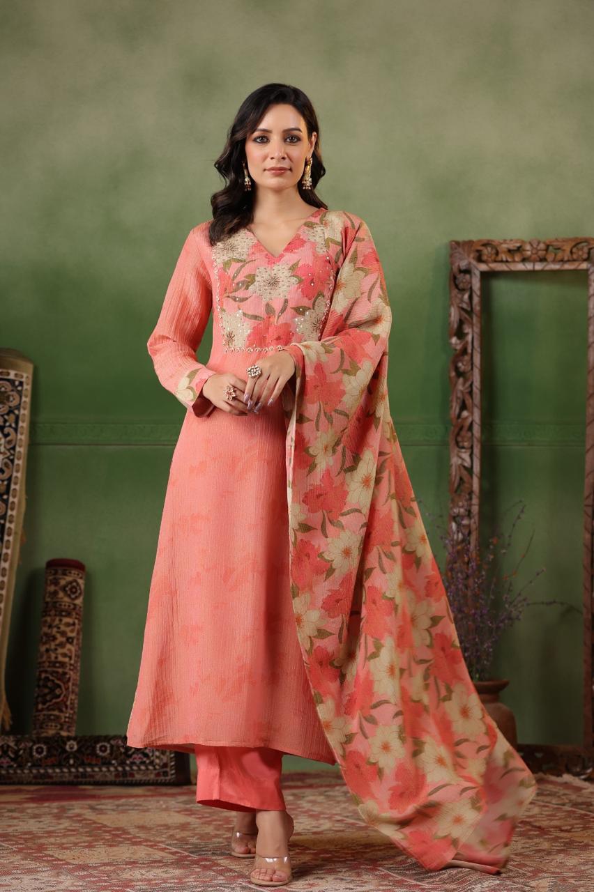 Pretty crushed tissue suit set