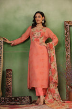 Pretty crushed tissue suit set