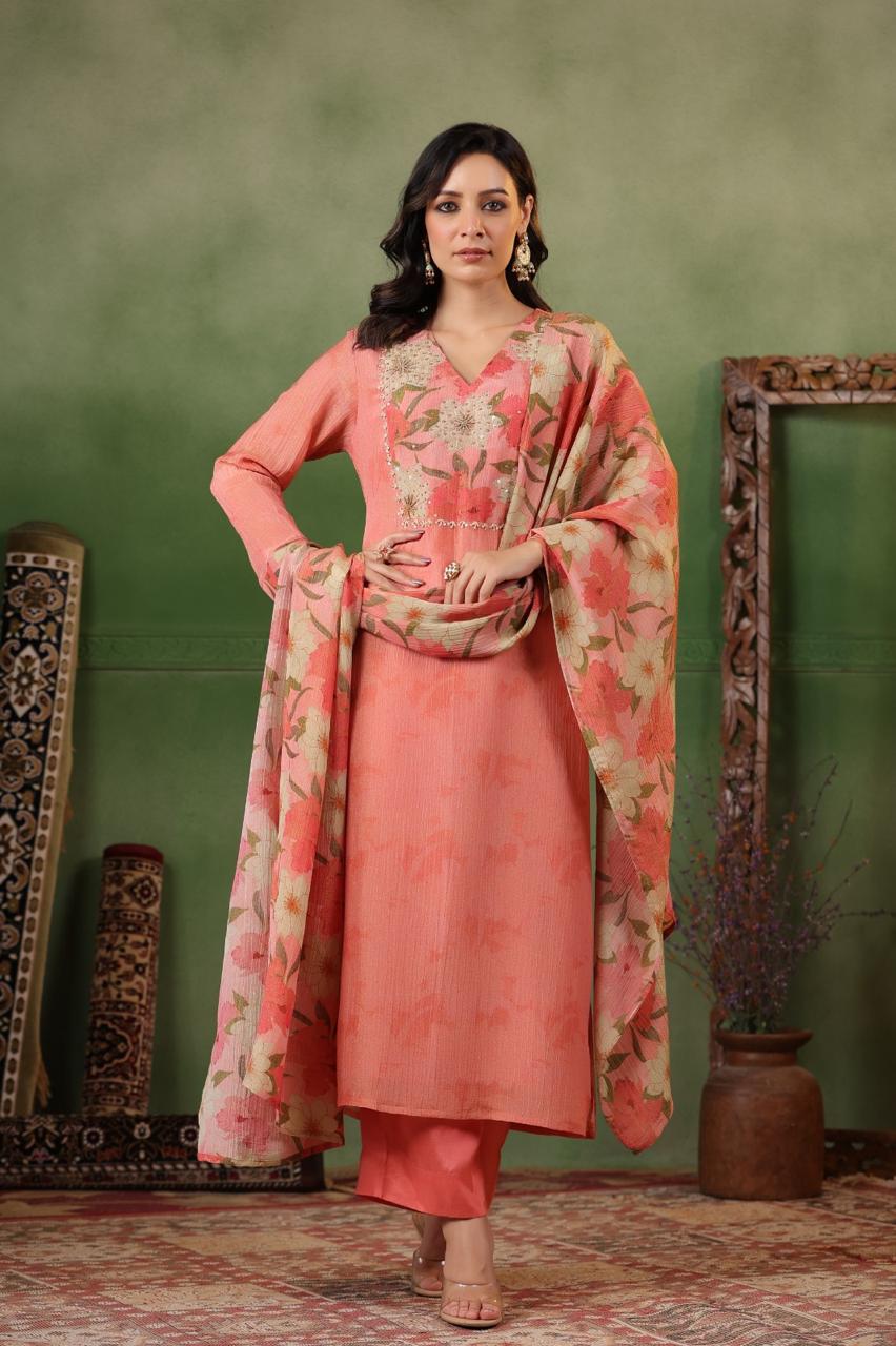 Pretty crushed tissue suit set