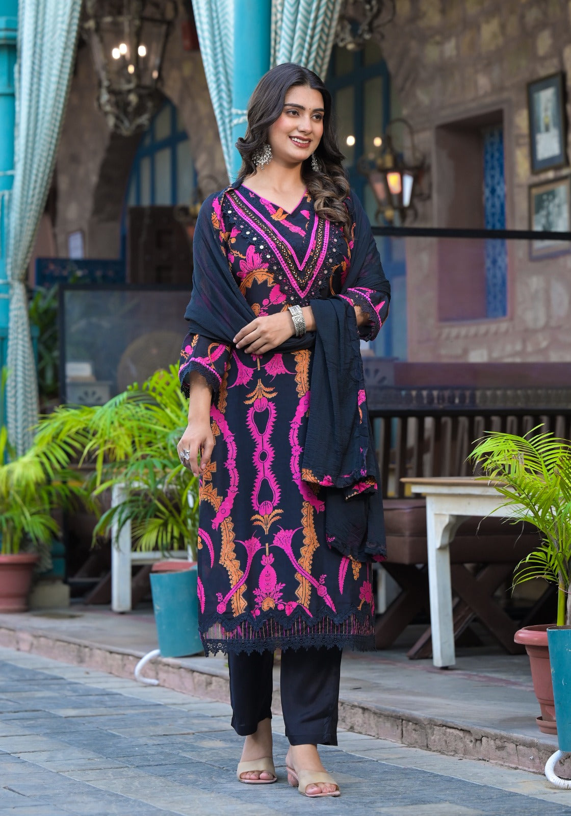 Pure muslin silk V neck suit set with stylish hem and sleeves