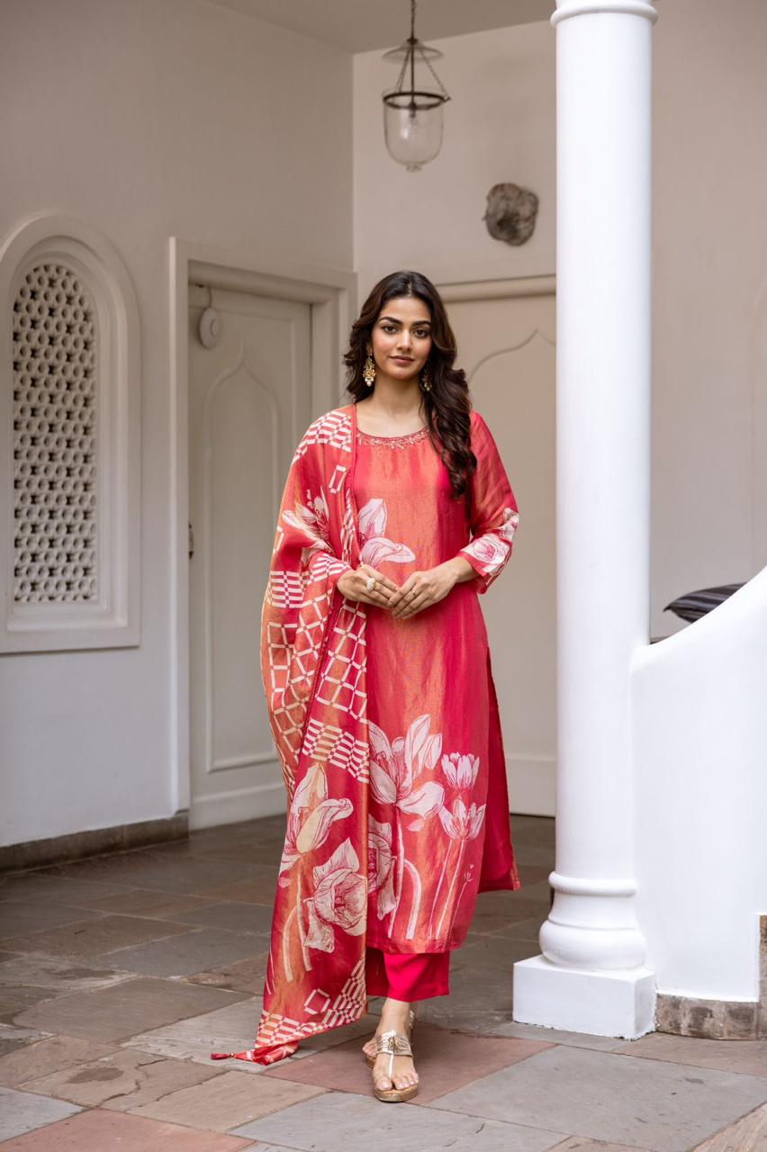 Gorgeous shimmer tissue with lining suit set