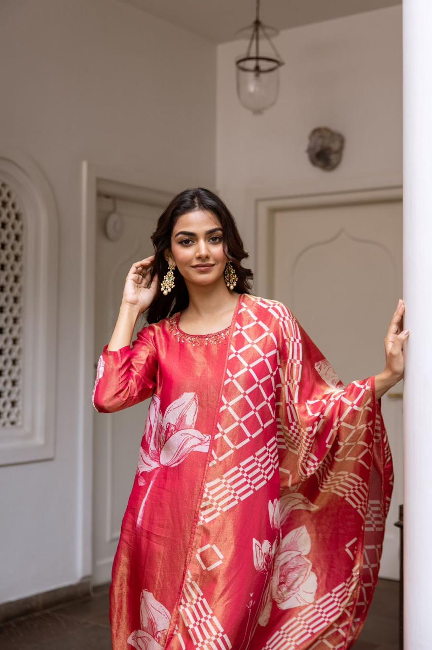 Gorgeous shimmer tissue with lining suit set