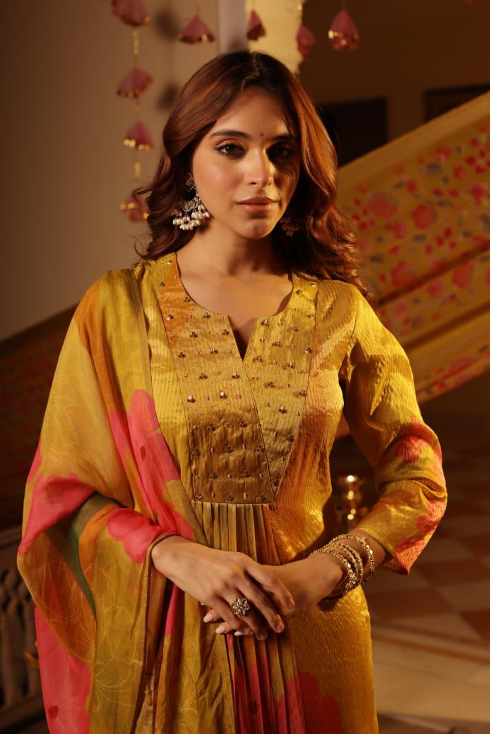 Pretty shimmer tissue suit set in yellow