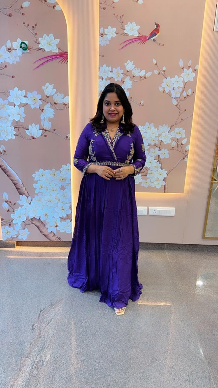 Pretty chinon hand work gown