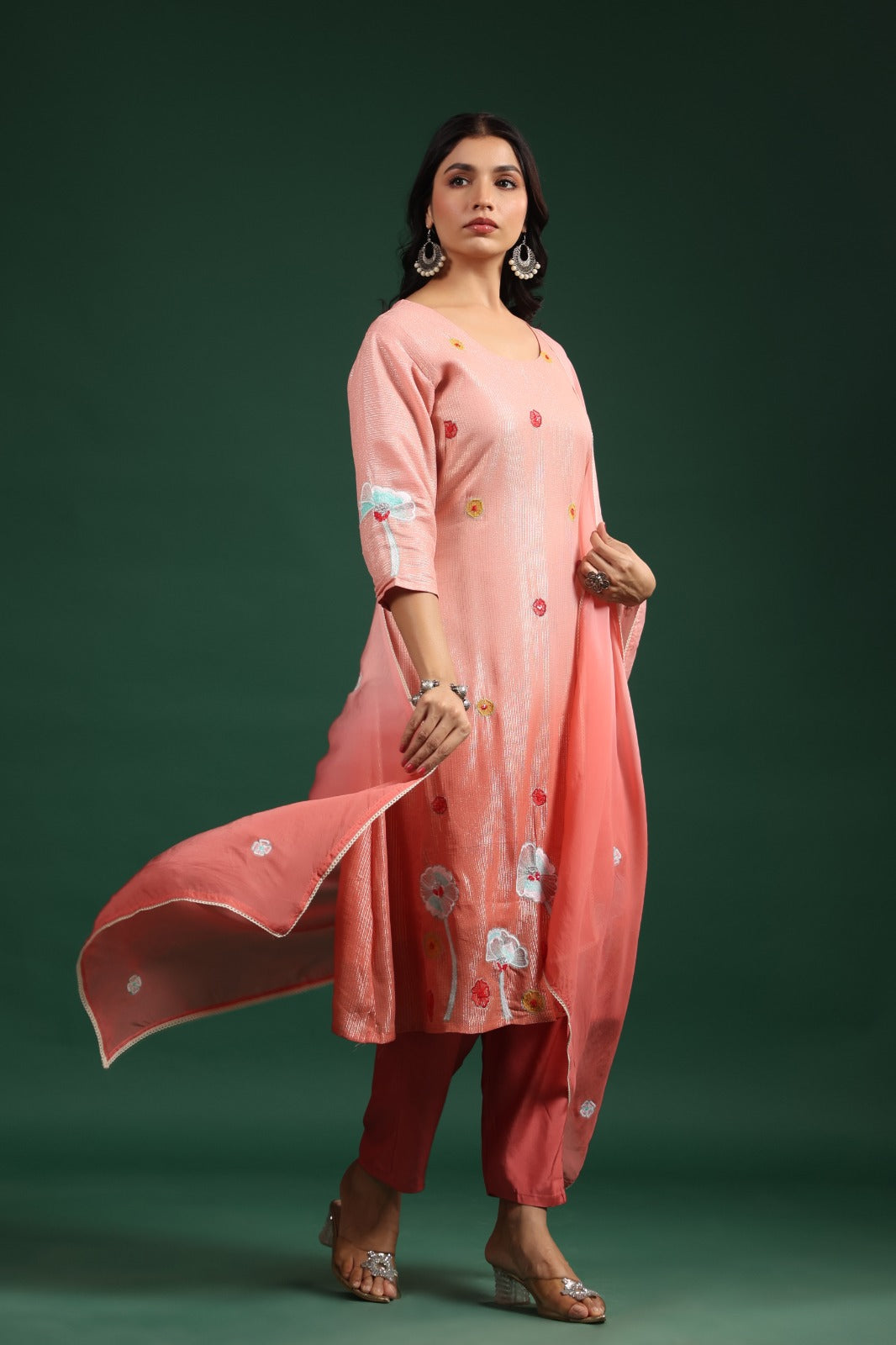 Pretty crushed shimmer tissue applique suit set