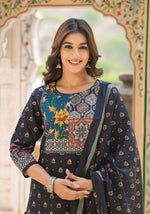 Pretty cotton full suit set in black