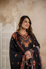 Pretty crepe full suit set