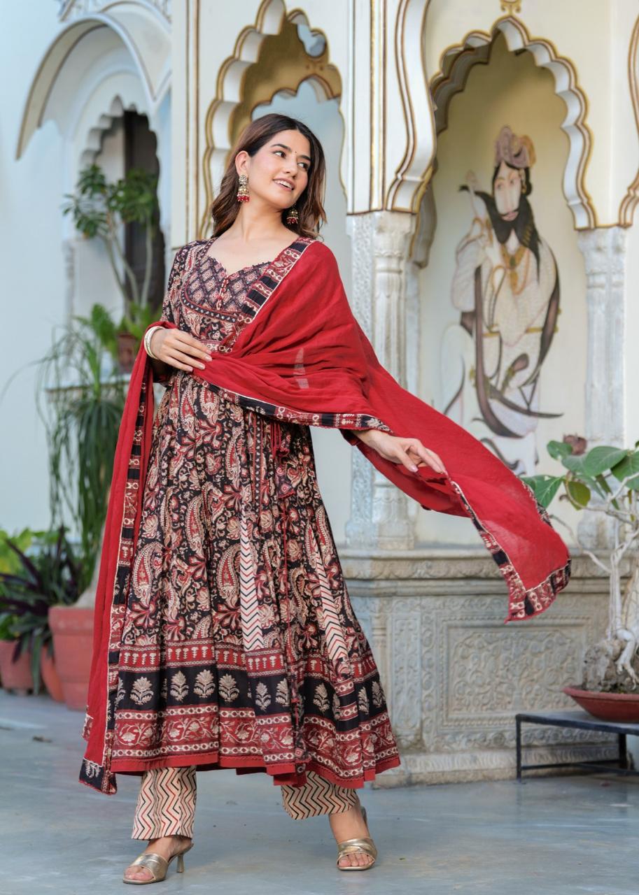Pretty cotton Anarkali suit set