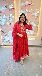 Pretty mul cotton lining embroidered suit set in red