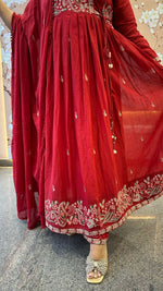 Pretty mul cotton lining embroidered suit set in red