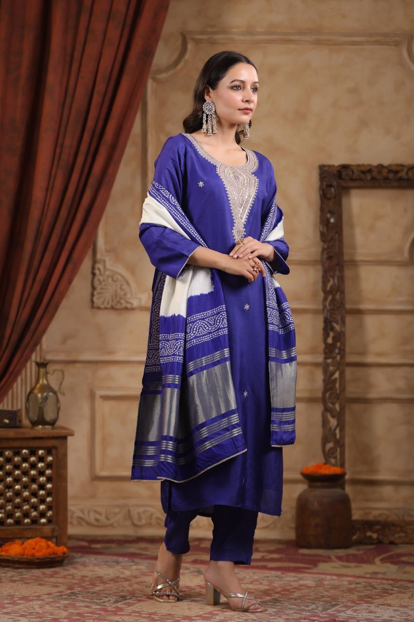 Dola silk Zari detailing full suit set