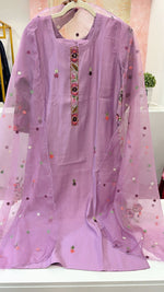 Muslin embroidered suit set