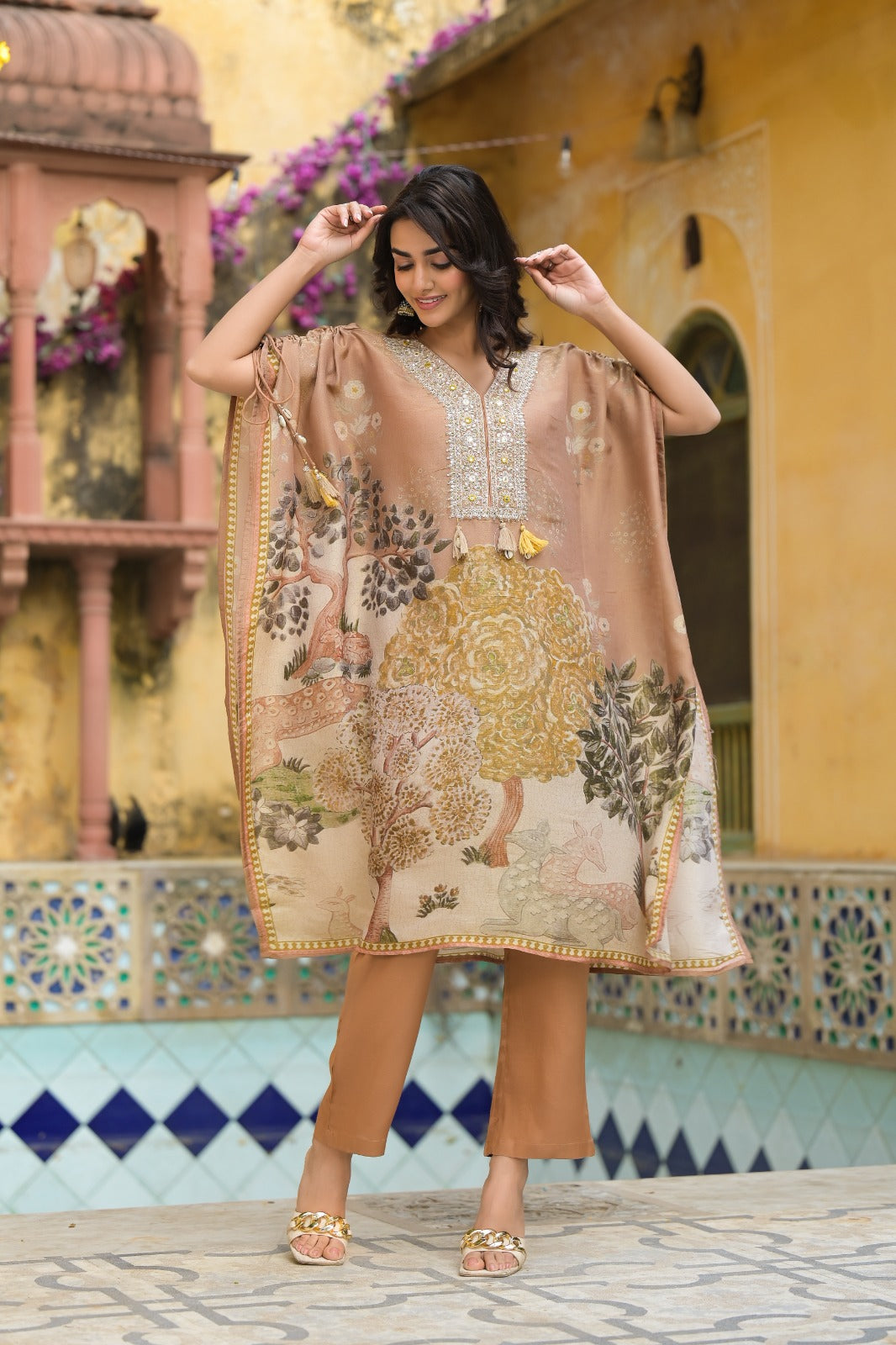 Pretty tissue kaftan set