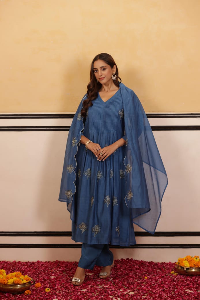 Pretty Mul chanderi full embroidery suit set