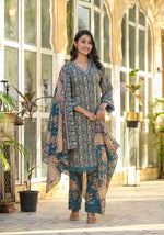 Pretty A line full suit set with lace detailing