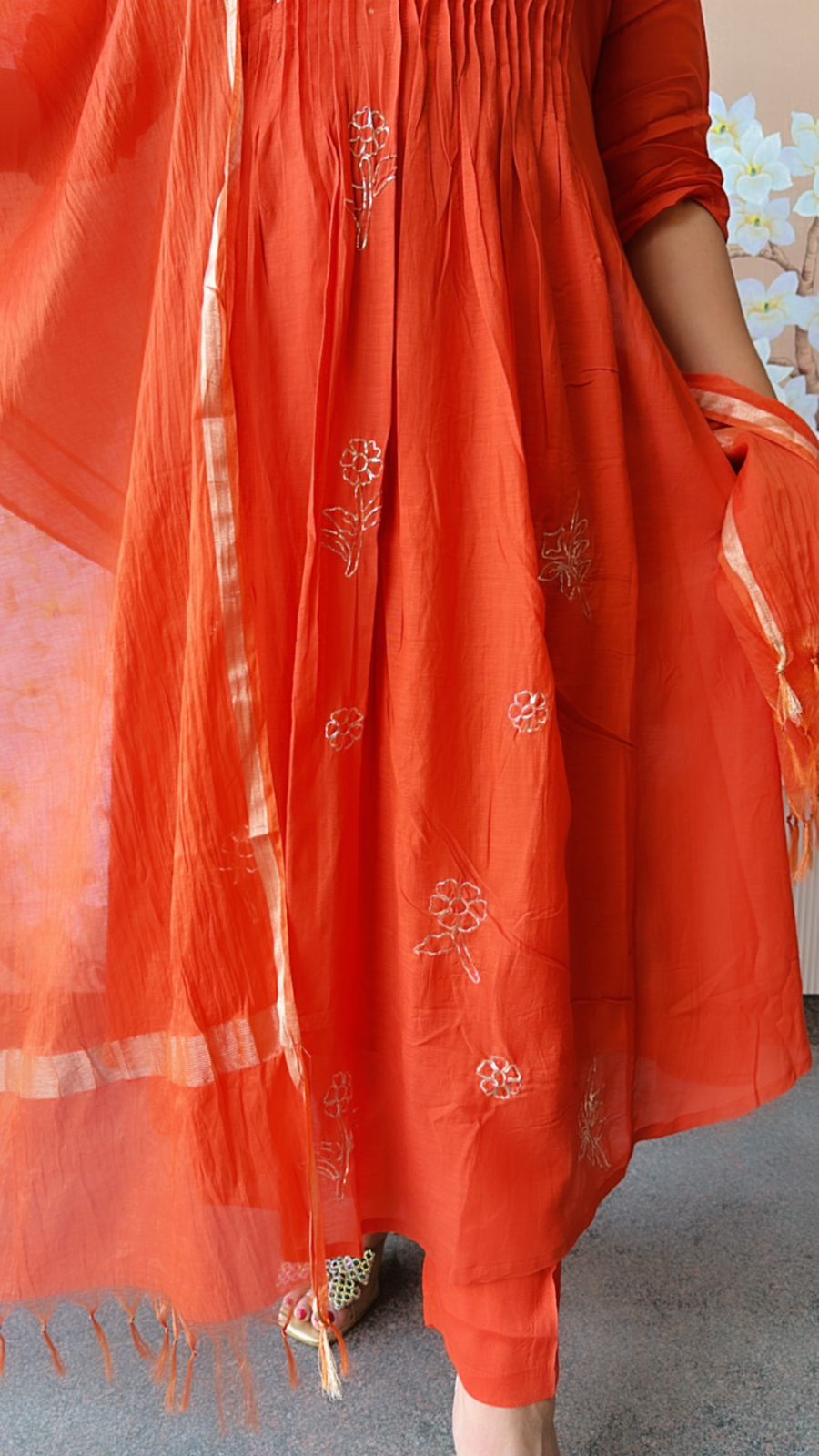 Pretty Mul Chanderi with gold Zari work