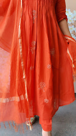 Pretty Mul Chanderi with gold Zari work