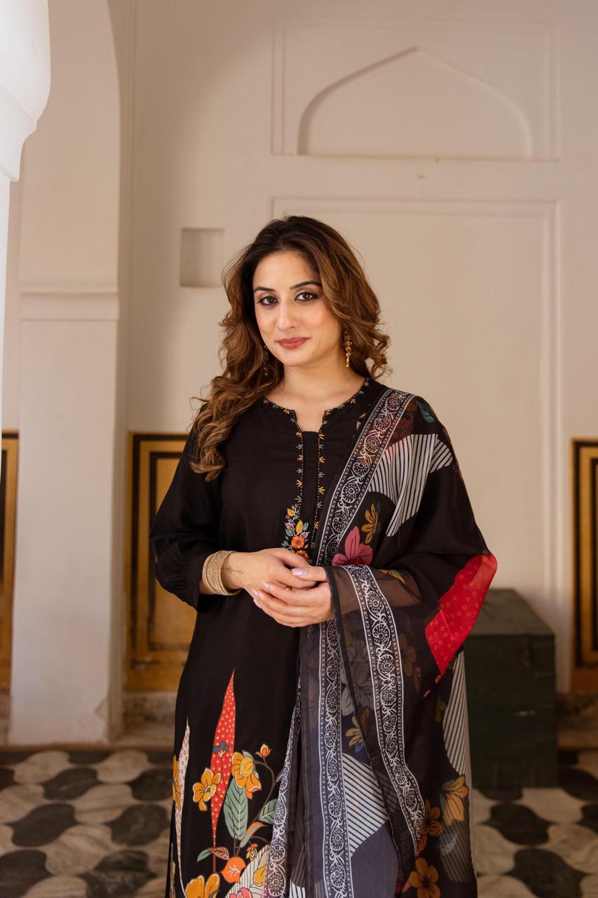 Pure muslin digital printed suit set with organza dupatta (slim fit -opt for a bigger size)