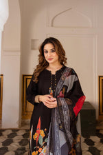 Pure muslin digital printed suit set with organza dupatta (slim fit -opt for a bigger size)