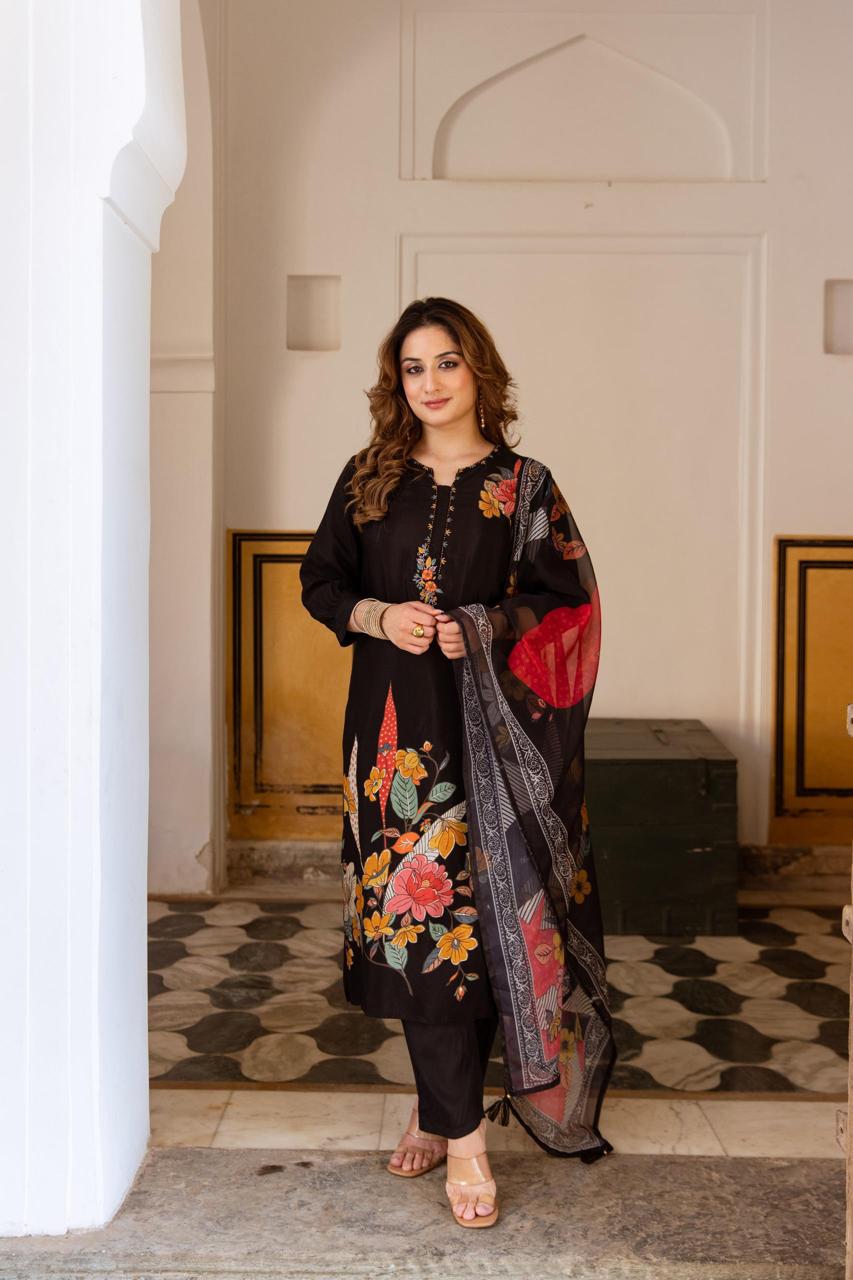 Pure muslin digital printed suit set with organza dupatta (slim fit -opt for a bigger size)